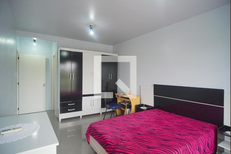 Casa à venda com 207m², 3 quartos e 1 vagaSuíte 1