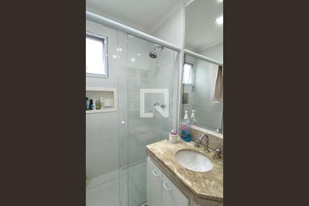 Casa de condomínio à venda com 220m², 3 quartos e 4 vagasBanheiro da Suíte 1