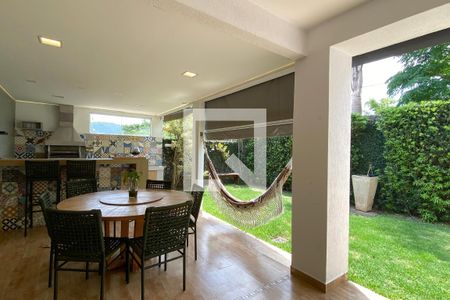 Casa de condomínio à venda com 220m², 3 quartos e 4 vagasVaranda gourmet