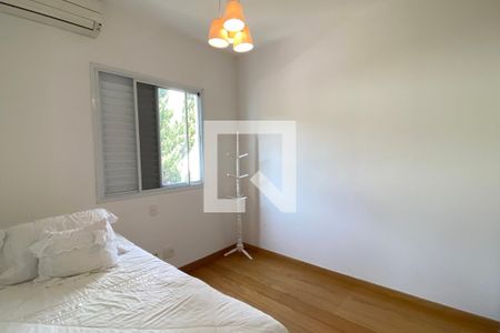 Casa de condomínio à venda com 220m², 3 quartos e 4 vagasQuarto 2