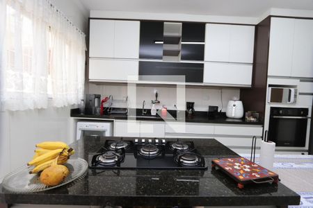 Casa à venda com 160m², 3 quartos e 3 vagas Casa à venda com 160m², 3 quartos e 3 vagasCozinha