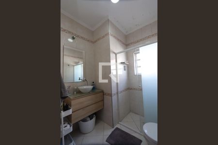 Casa à venda com 160m², 3 quartos e 3 vagas Casa à venda com 160m², 3 quartos e 3 vagasBanheiro