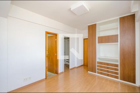 Apartamento para alugar com 178m², 4 quartos e 4 vagasSuíte