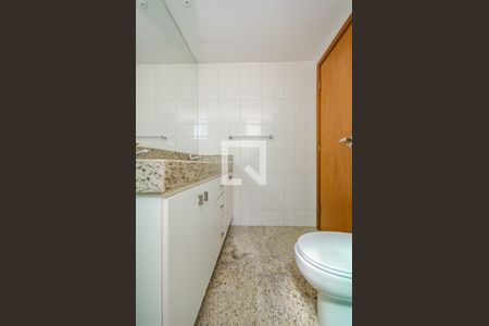 Apartamento para alugar com 178m², 4 quartos e 4 vagasBanheiro da Suíte