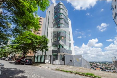 Apartamento para alugar com 178m², 4 quartos e 4 vagasFachada