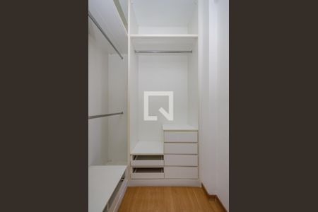 Apartamento para alugar com 178m², 4 quartos e 4 vagasCloset da suíte