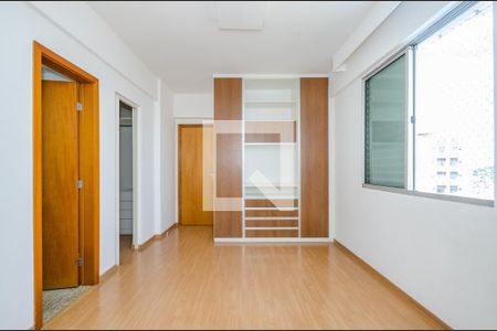 Apartamento para alugar com 178m², 4 quartos e 4 vagasSuíte