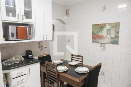 Casa à venda com 175m², 3 quartos e 2 vagasCozinha