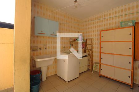 Casa à venda com 262m², 3 quartos e 2 vagasLavanderia