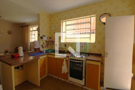 Casa à venda com 262m², 3 quartos e 2 vagasCozinha