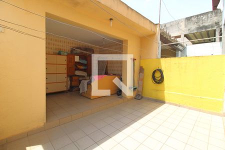 Casa à venda com 262m², 3 quartos e 2 vagasFundos da casa