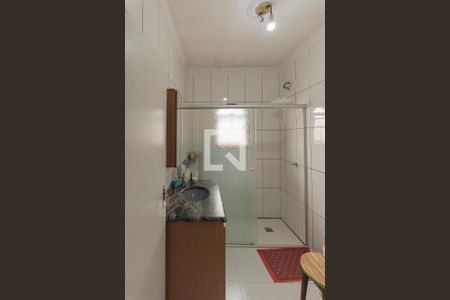 Casa à venda com 200m², 3 quartos e 2 vagas Casa à venda com 200m², 3 quartos e 2 vagasBanheiro