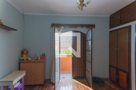 Casa à venda com 200m², 3 quartos e 2 vagas Casa à venda com 200m², 3 quartos e 2 vagasQuarto 2