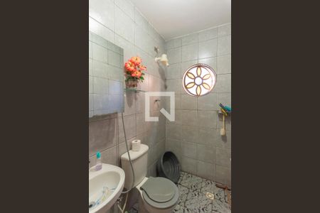 Casa à venda com 200m², 3 quartos e 2 vagas Casa à venda com 200m², 3 quartos e 2 vagasBanheiro do Salão de Festas