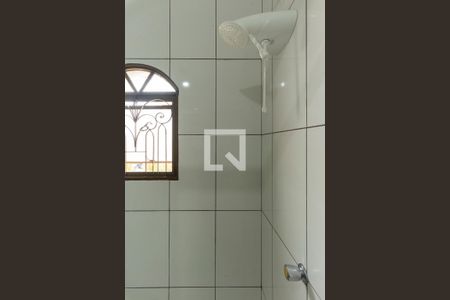 Casa à venda com 200m², 3 quartos e 2 vagas Casa à venda com 200m², 3 quartos e 2 vagasBanheiro