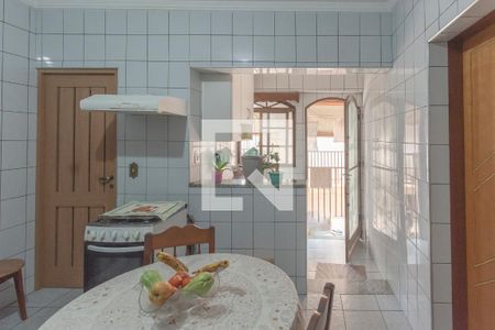 Casa à venda com 200m², 3 quartos e 2 vagas Casa à venda com 200m², 3 quartos e 2 vagasCozinha