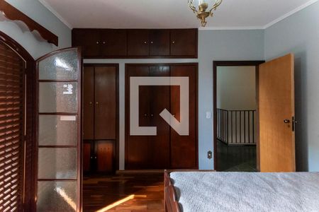 Casa à venda com 200m², 3 quartos e 2 vagas Casa à venda com 200m², 3 quartos e 2 vagasQuarto 2