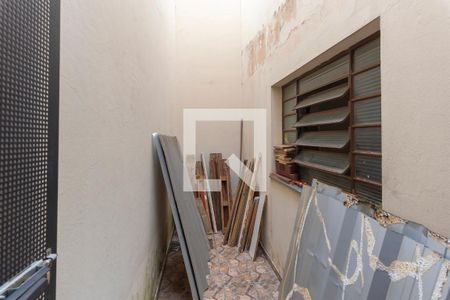 Casa à venda com 200m², 3 quartos e 2 vagas Casa à venda com 200m², 3 quartos e 2 vagasDespensa