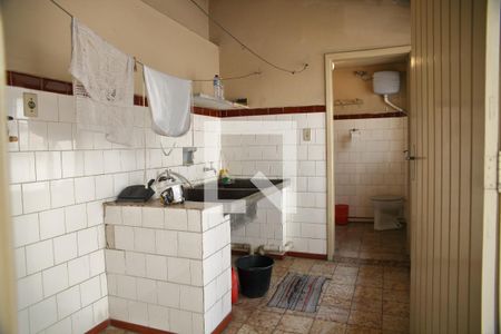 Casa para alugar com 370m², 3 quartos e 6 vagasÁrea de Serviço