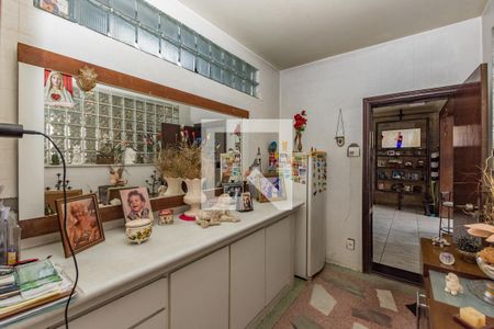 Casa à venda com 250m², 5 quartos e 4 vagasCorredor