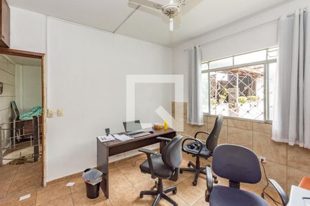 Casa à venda com 250m², 5 quartos e 4 vagasQuarto 4