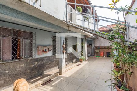 Casa à venda com 250m², 5 quartos e 4 vagasQuintal