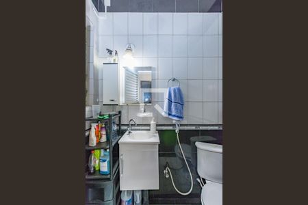 Casa à venda com 250m², 5 quartos e 4 vagasBanheiro de serviço