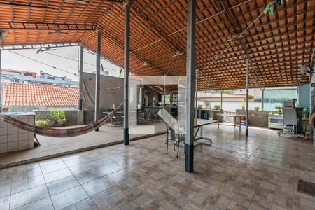 Casa à venda com 250m², 5 quartos e 4 vagasVaranda 