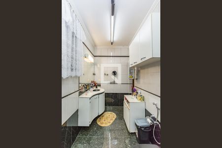 Casa à venda com 250m², 5 quartos e 4 vagasBanheiro da Suíte