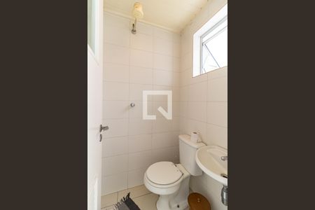 Casa à venda com 90m², 2 quartos e 1 vaga Casa à venda com 90m², 2 quartos e 1 vagaBanheiro de Serviço