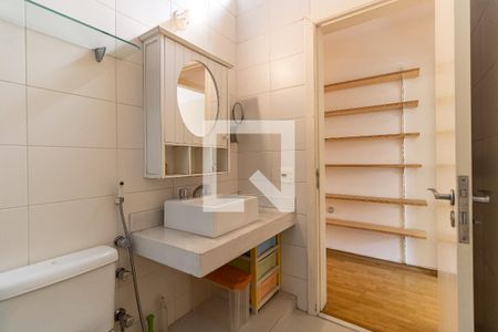 Casa à venda com 90m², 2 quartos e 1 vaga Casa à venda com 90m², 2 quartos e 1 vagaBanheiro Social