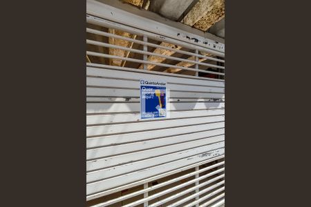 Casa à venda com 90m², 2 quartos e 1 vaga Casa à venda com 90m², 2 quartos e 1 vagaFachada