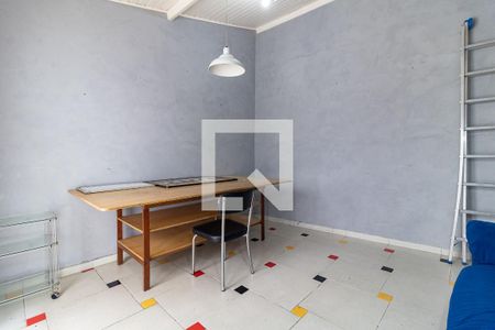 Casa à venda com 90m², 2 quartos e 1 vaga Casa à venda com 90m², 2 quartos e 1 vagaAteliê