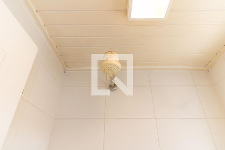 Casa à venda com 90m², 2 quartos e 1 vaga Casa à venda com 90m², 2 quartos e 1 vagaBanheiro de Serviço