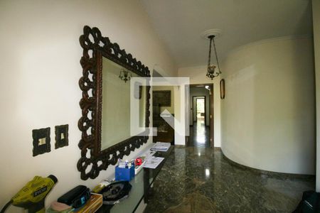 Casa à venda com 448m², 4 quartos e 8 vagas Casa à venda com 448m², 4 quartos e 8 vagasÁrea comum