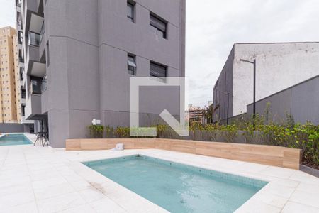 Apartamento à venda com 64m², 2 quartos e 2 vagas Apartamento à venda com 64m², 2 quartos e 2 vagasÁrea comum - Piscina