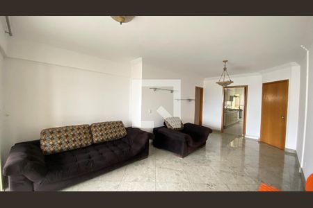 Sala  de apartamento para alugar com 3 quartos, 118m² em Vila Bertioga, São Paulo