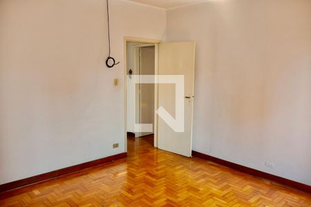 Casa à venda com 320m², 3 quartos e 6 vagas Casa à venda com 320m², 3 quartos e 6 vagasQuarto 1