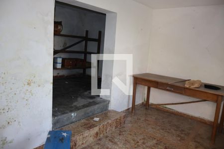 Casa à venda com 320m², 3 quartos e 6 vagas Casa à venda com 320m², 3 quartos e 6 vagasQuarto estoque