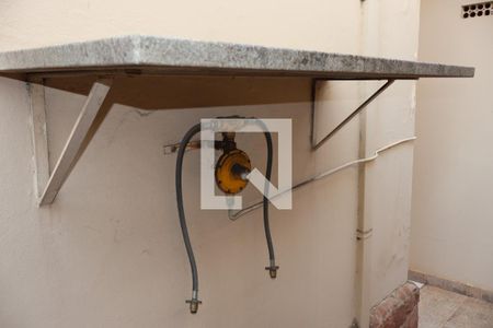 Casa à venda com 320m², 3 quartos e 6 vagas Casa à venda com 320m², 3 quartos e 6 vagasGás