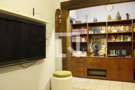 Casa à venda com 300m², 6 quartos e sem vagaCasa 2- Sala