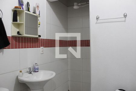 Casa à venda com 300m², 6 quartos e sem vagaCasa 3- Banheiro