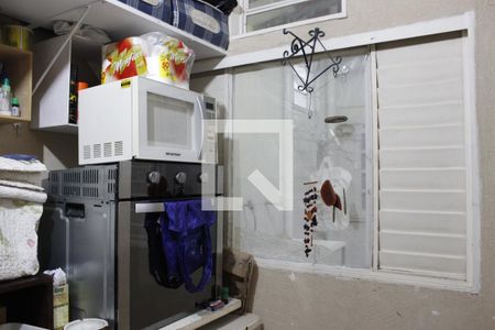 Casa à venda com 300m², 6 quartos e sem vagaCasa 2- Depósito