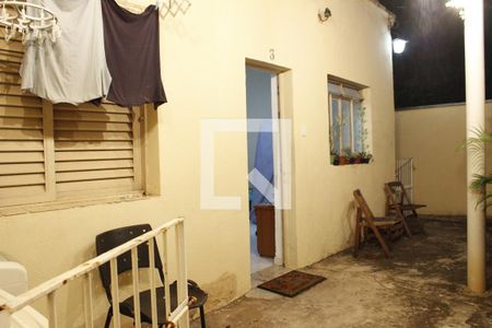 Casa à venda com 300m², 6 quartos e sem vagaCasa 3- Área de Serviço-Entrada