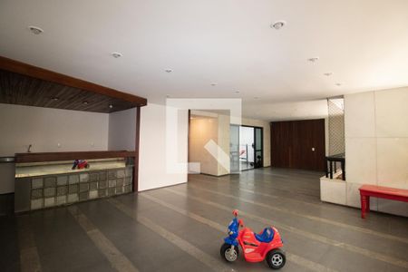 Apartamento à venda com 490m², 4 quartos e 4 vagas Apartamento à venda com 490m², 4 quartos e 4 vagasÁrea comum - Play