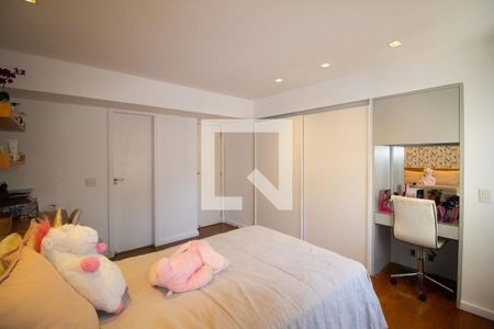 Apartamento à venda com 490m², 4 quartos e 4 vagas Apartamento à venda com 490m², 4 quartos e 4 vagasSuíte 2