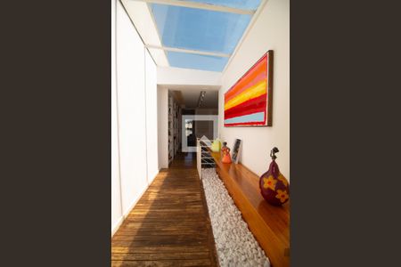 Apartamento à venda com 490m², 4 quartos e 4 vagas Apartamento à venda com 490m², 4 quartos e 4 vagasCorredor 2 - segundo andar