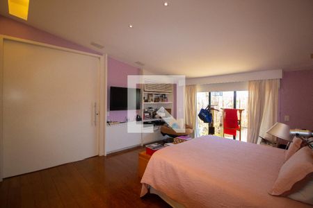 Apartamento à venda com 490m², 4 quartos e 4 vagas Apartamento à venda com 490m², 4 quartos e 4 vagasSuite Master