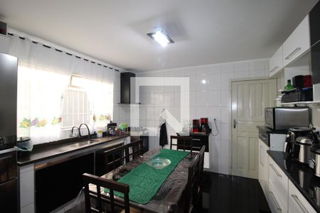 Casa à venda com 250m², 3 quartos e 2 vagasCozinha