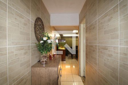 Casa à venda com 250m², 3 quartos e 2 vagasCorredor